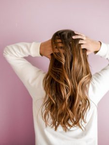 óleo de rícino nos cuidados capilares