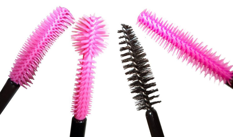 Esmaltes: Pincel de silicone Versus Pincel de Nylon